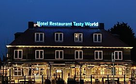 Tasty World Hotel 3*